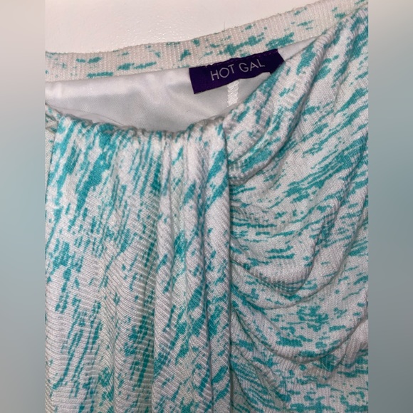 Woman’s skirt - Picture 2 of 5